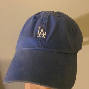Women’s LA Dodgers distressed baseball cap